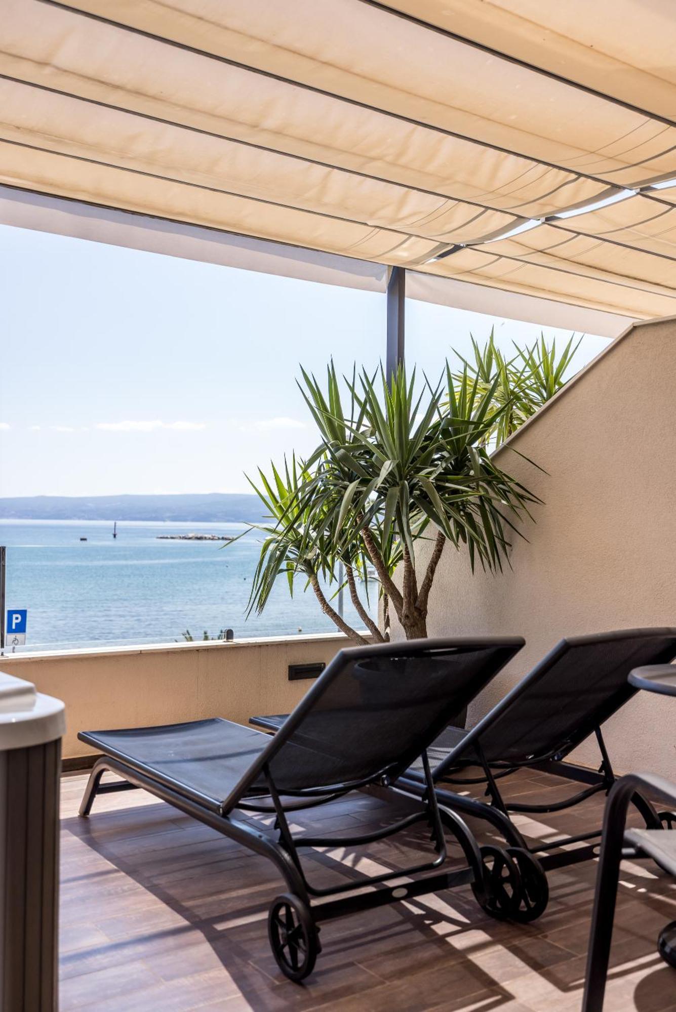 Sea View Luxury Rooms Seven Of Nine Spalato Esterno foto